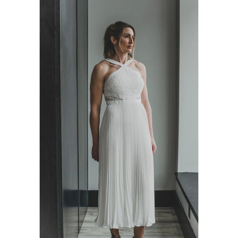 Ml Monique Lhuillier Halter Neck Pleated Cocktail Midi Dress In Ivory Size 4